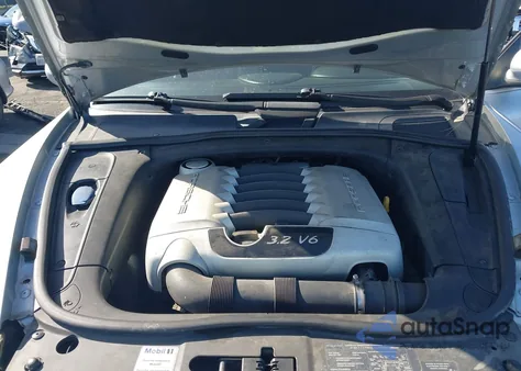 2004 Porsche Cayenne V6 z USA, uszkodzony, nr VIN WP1AA29P74LA23727